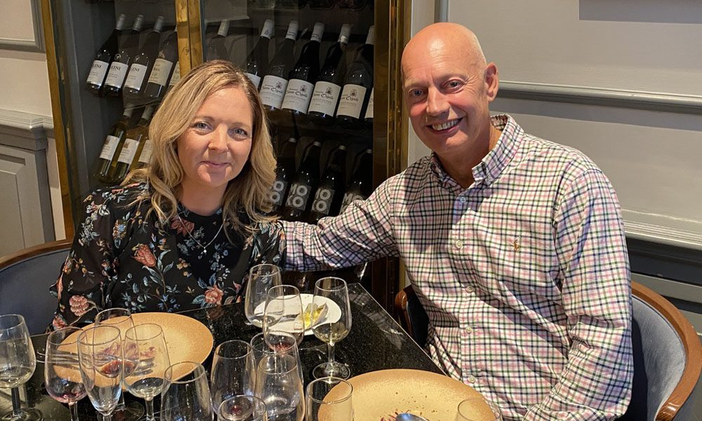 A husband and wife at the beginners wine course london