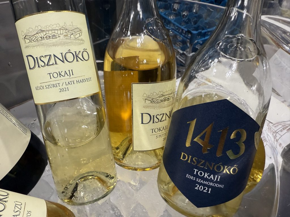 three bottles of Tokaj in an icebucket at a one day wine course london